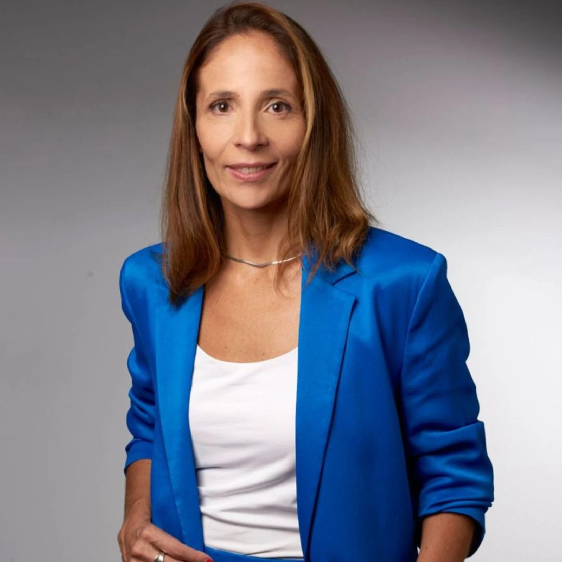 Julieta Tarrés — Communication Strategist & Finance Analyst, Clavis Strategic